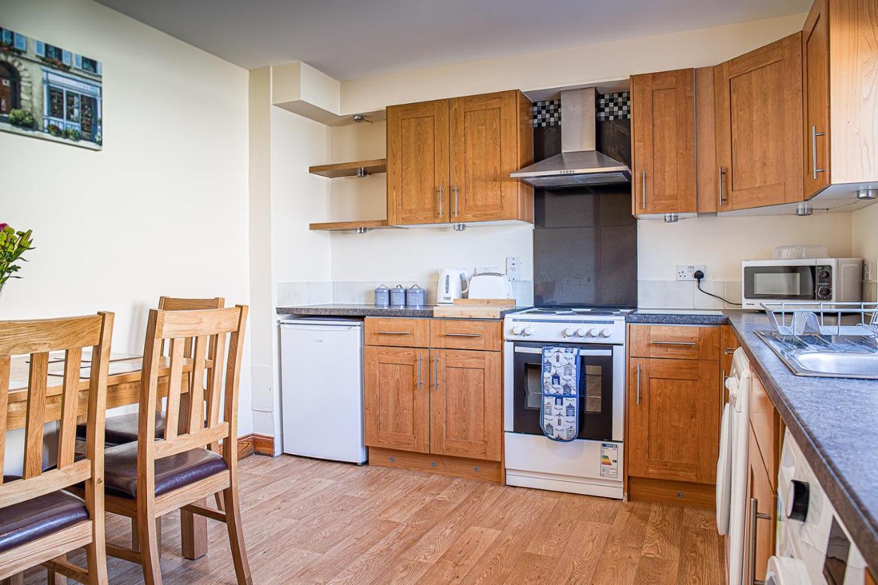 Caledonian 2 Bedroom Free Parking Инвернес Екстериор снимка