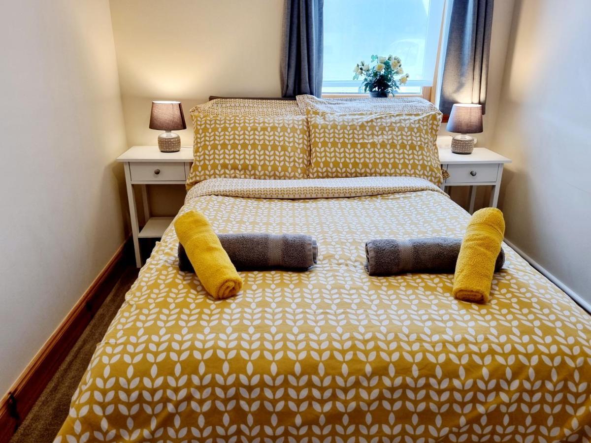 Caledonian 2 Bedroom Free Parking Инвернес Екстериор снимка